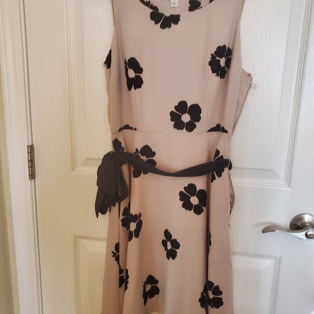 *LC LaurenConrad* Size 2 fit & flare dress in Beige with black flowers a…